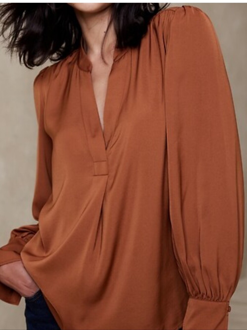 Banana Republic Rust Brown Long-Sleeve V-Neck Blouse Size M